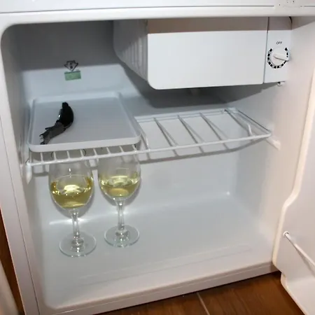 ゲストハウス Pleasant ラ・スペツィア